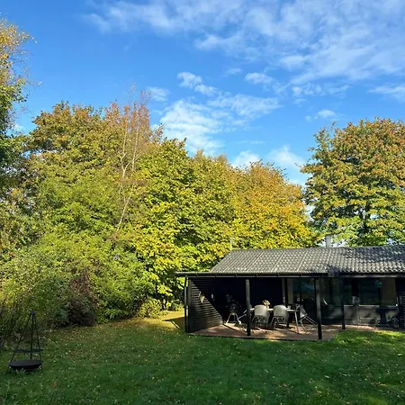 70s Wooden House Near Dalby Huse Ferienhaus *